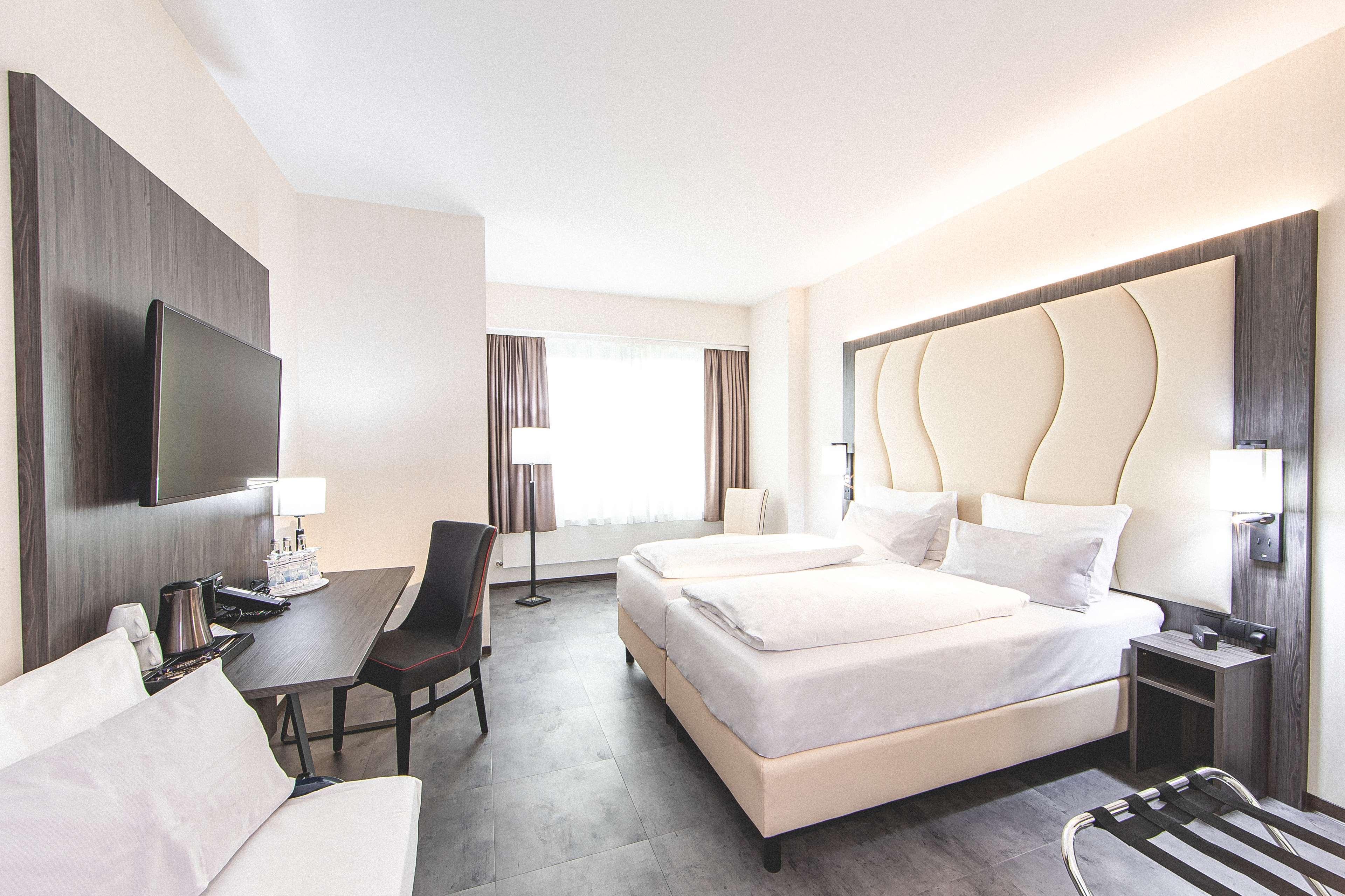 Best Western Plaza Hotel MHG Zewnętrze zdjęcie