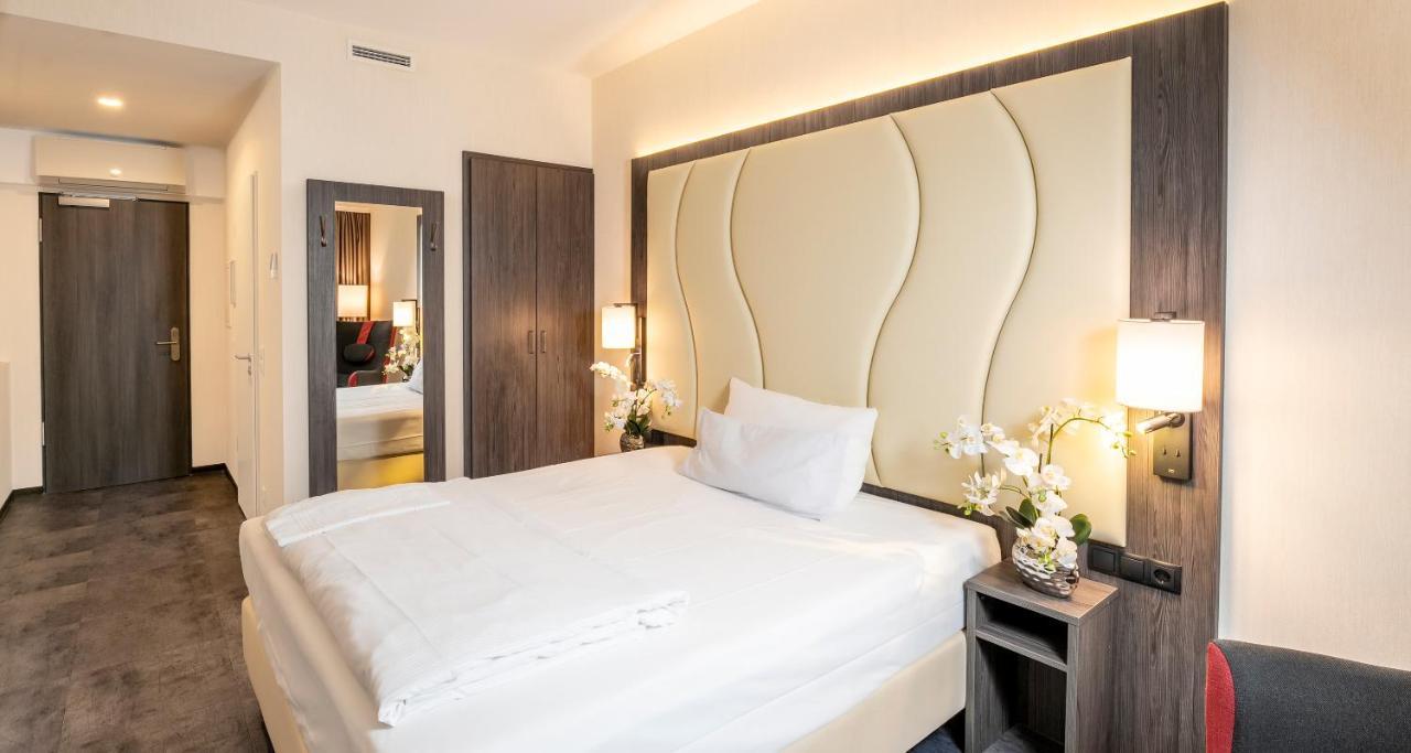 Best Western Plaza Hotel MHG Zewnętrze zdjęcie