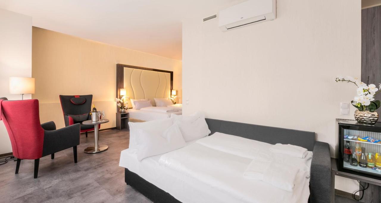 Best Western Plaza Hotel MHG Zewnętrze zdjęcie