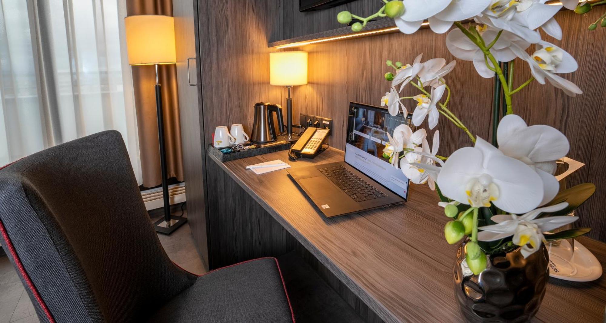 Best Western Plaza Hotel MHG Zewnętrze zdjęcie