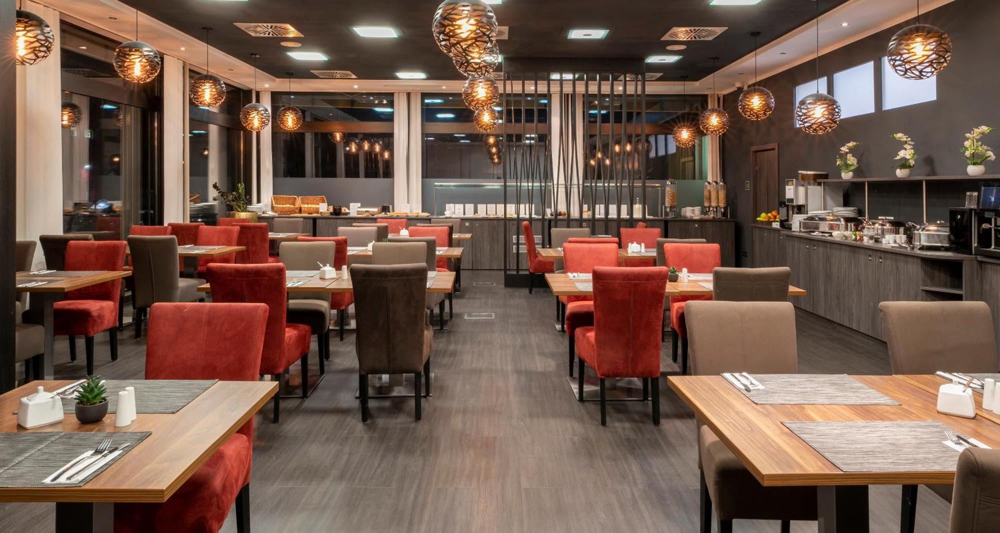 Best Western Plaza Hotel MHG Zewnętrze zdjęcie
